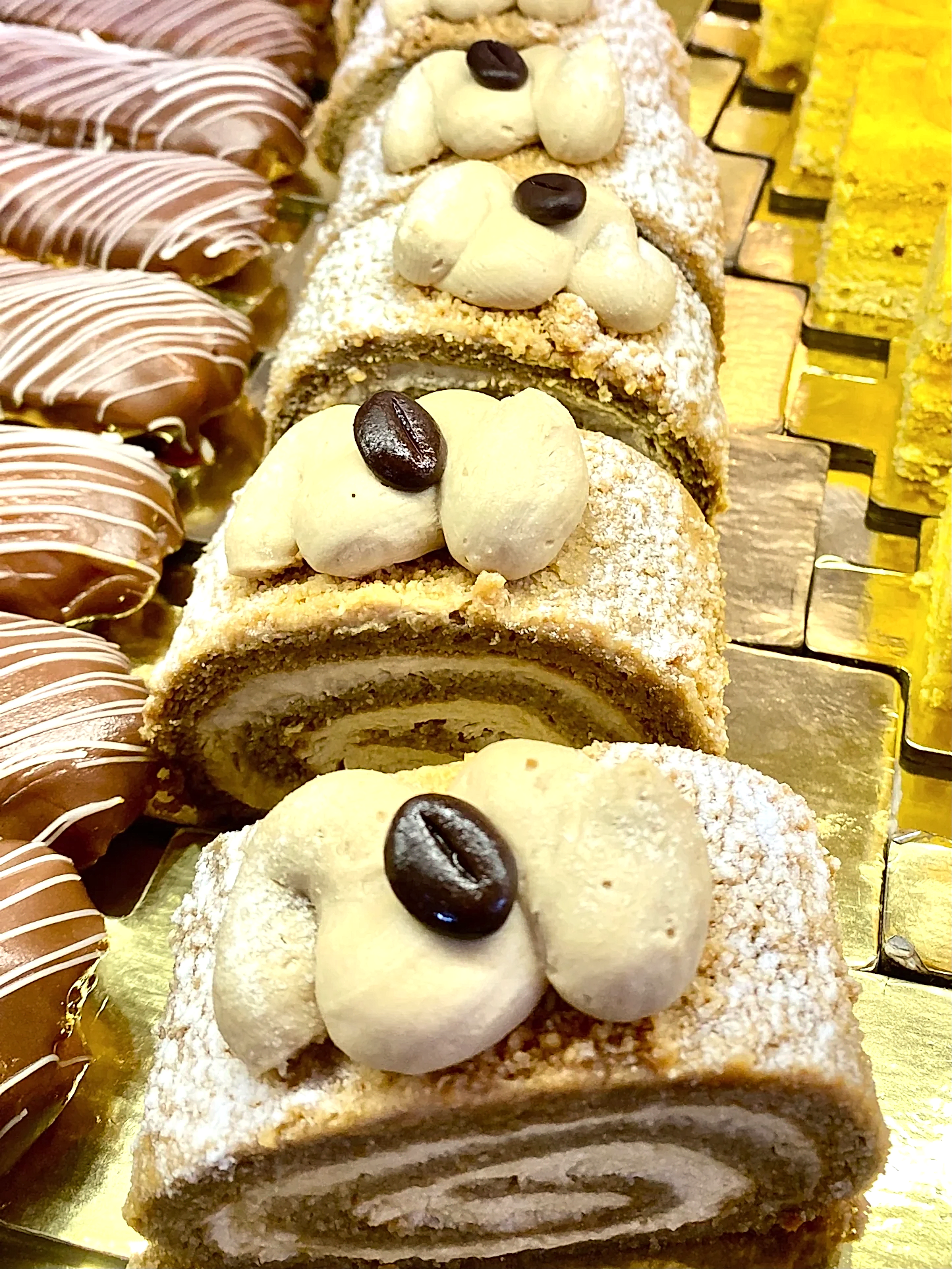 Mocha Roulade