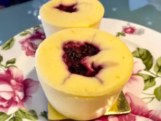 Berry Cheescake slice Gluten Free Sugar Free