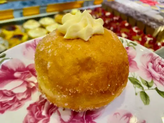 Bomboloni with Vanilla Custard (Italian Donuts)