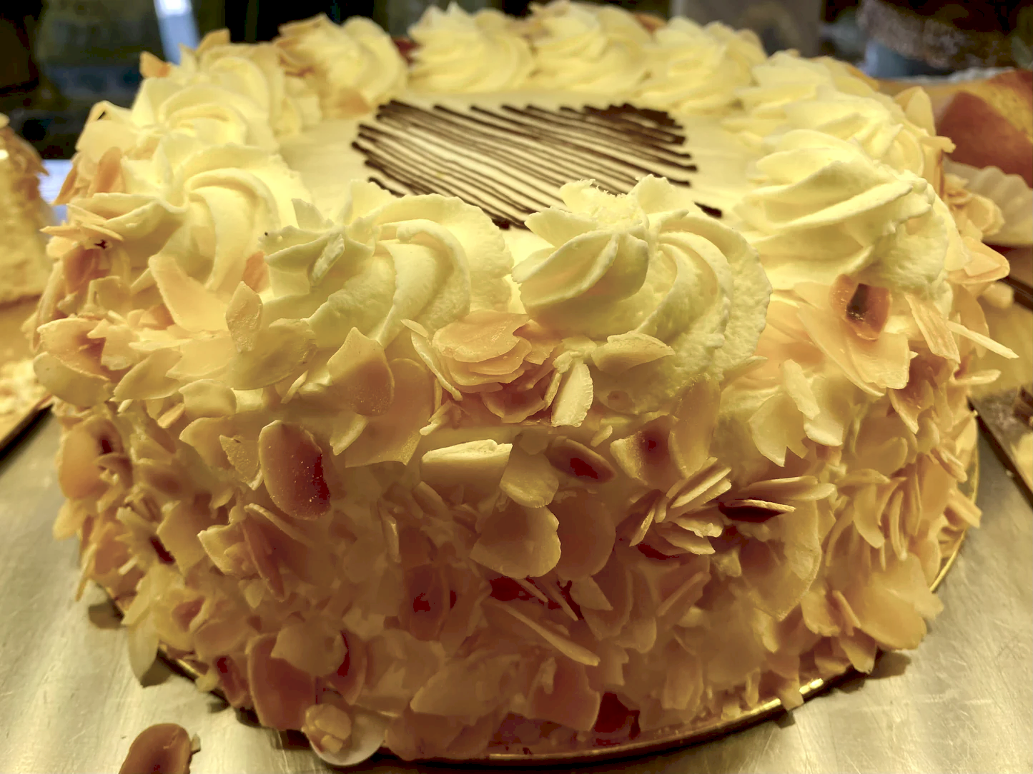 Eggless Vanilla Sponge Cake