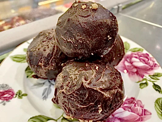 Choc & Hazelnut Tartufone
