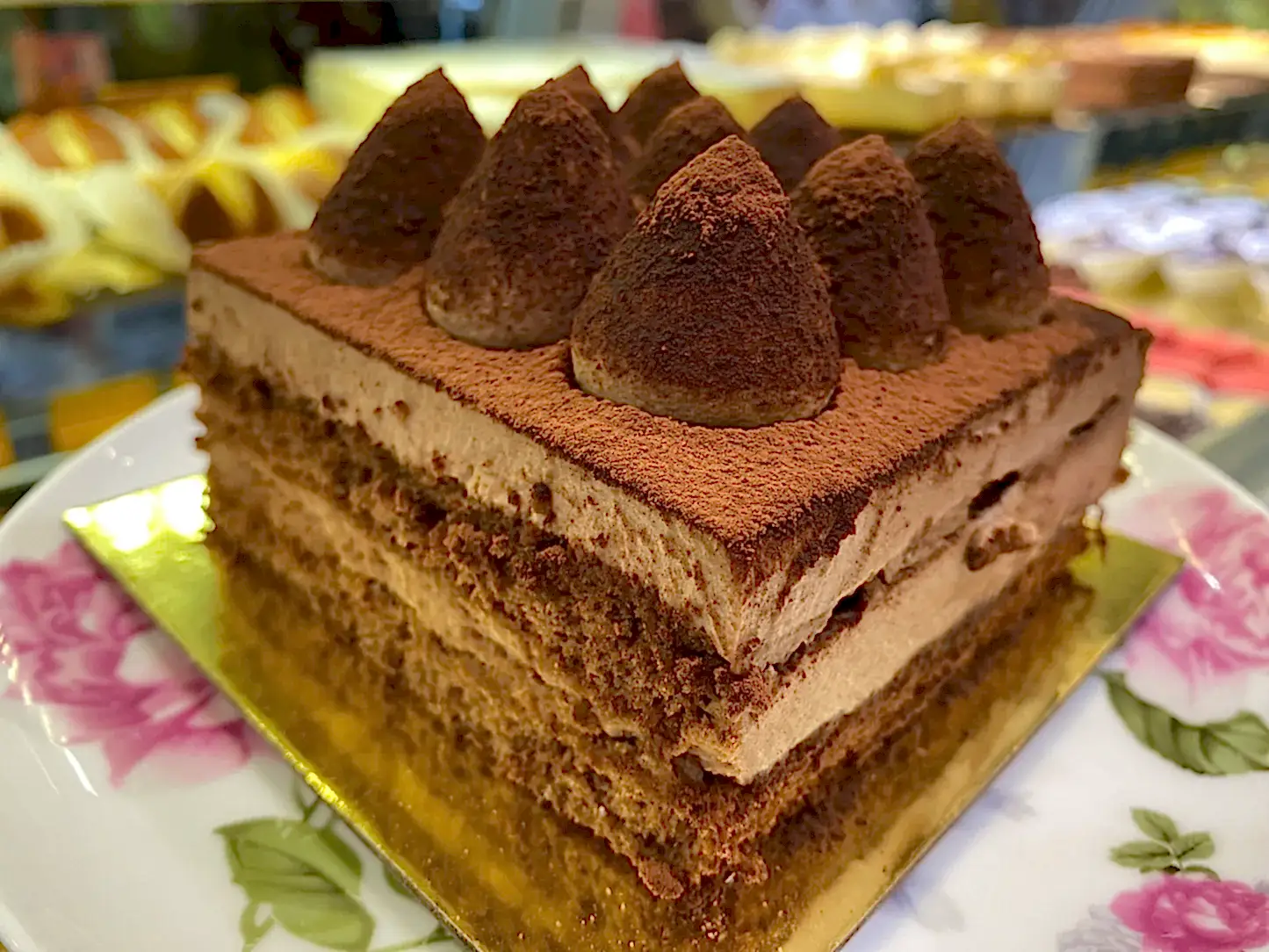 Tiramisu Cake